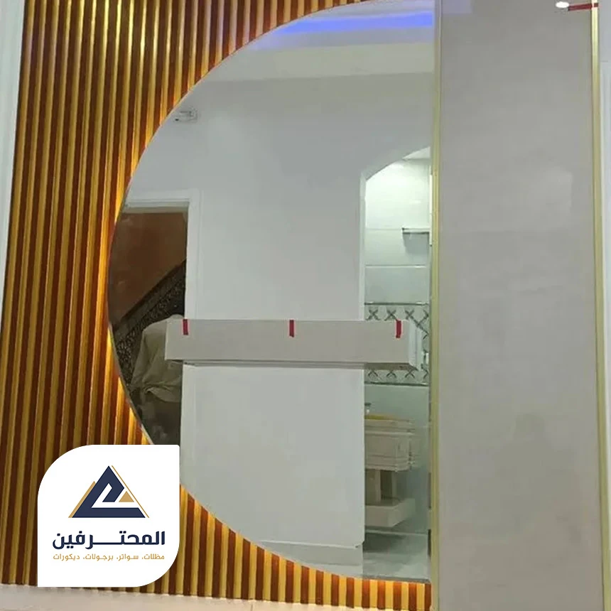 مرايات خشبية